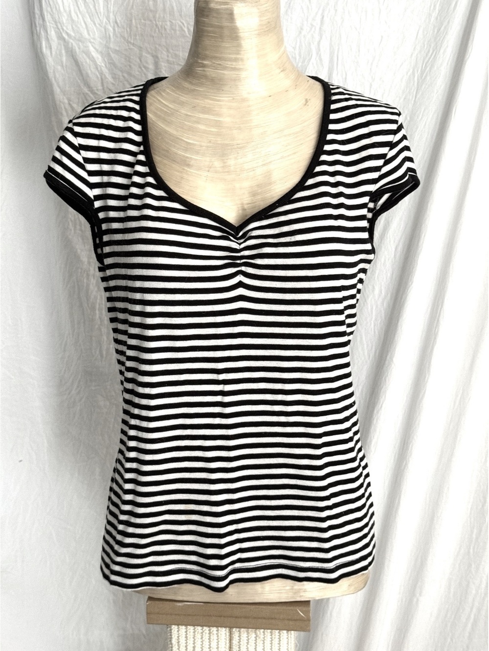 🆕LISTING🆕 Gerard Darrel top